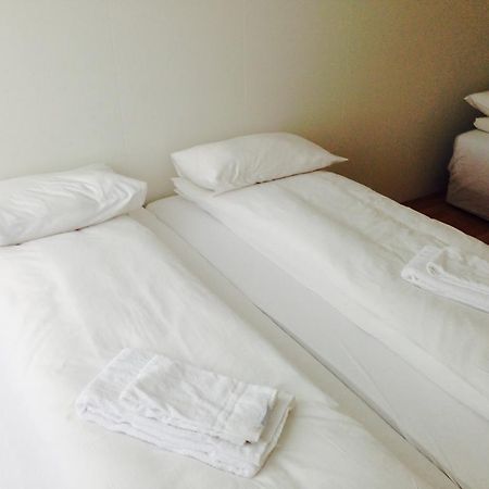 הופן Guesthouse Marina Travel חדר תמונה