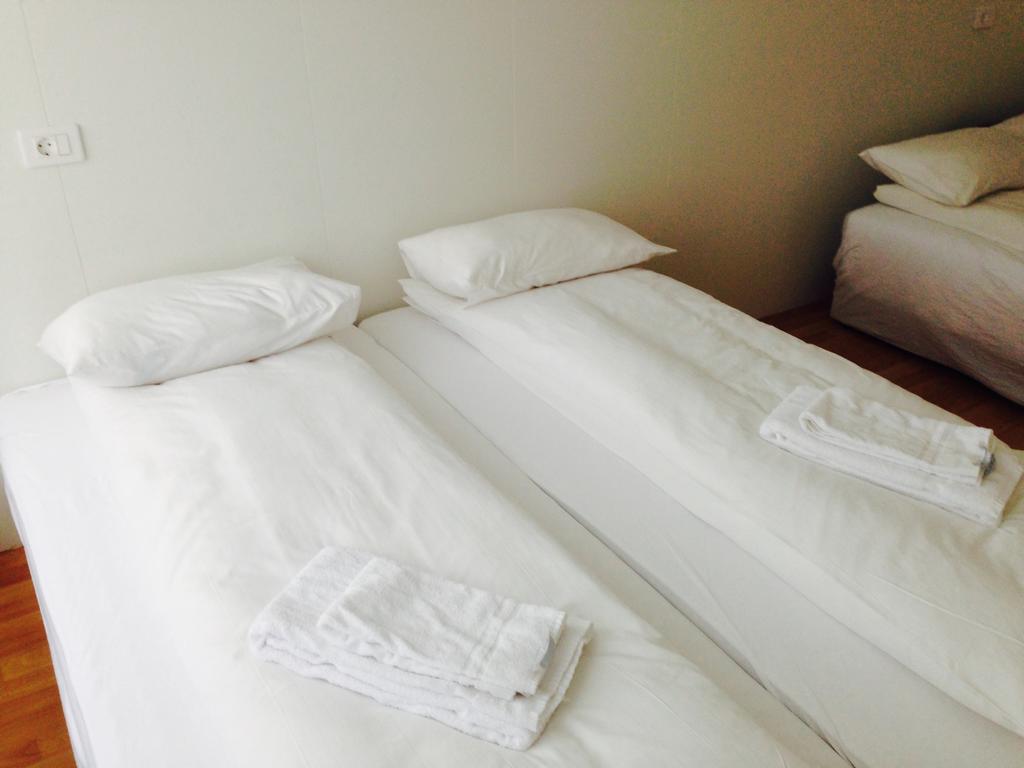 הופן Guesthouse Marina Travel חדר תמונה