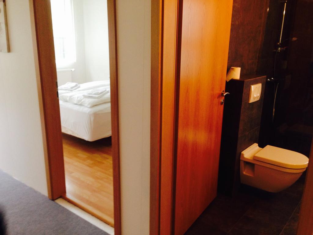 הופן Guesthouse Marina Travel חדר תמונה